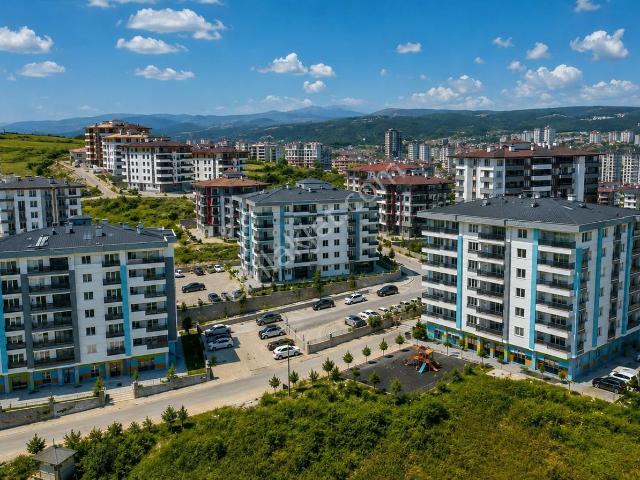 Garanti Emlak'tan Turkuaz Sitesi'nde 100 M² 2+1 Fırsat Daire