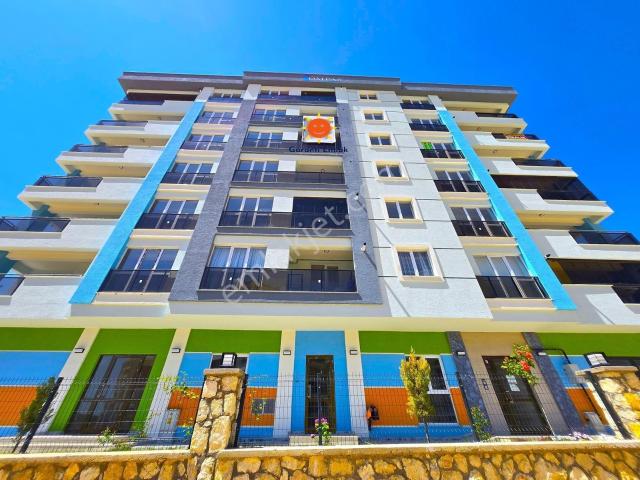 ┘garanti Emlak'tan Turkuaz Sitesinde 90 M² 2+1 Lüx Daire
