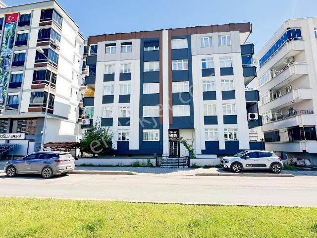 Garanti Gayrimenkulden Tramvaya Cephe Satılık 3+1 Daire