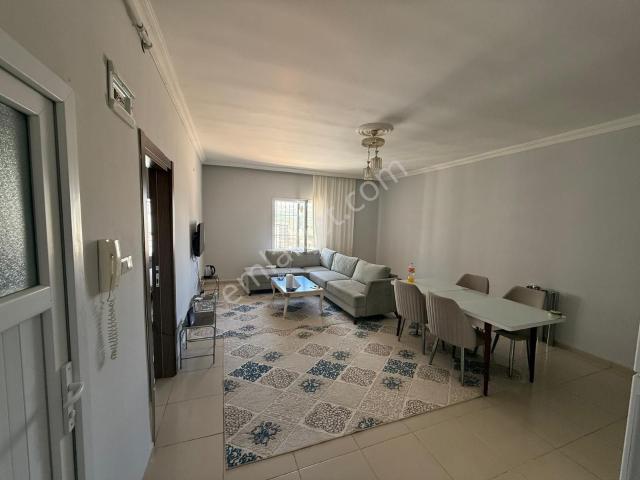 Garanti Gayrimenkul'den 1+1 Eşyalı Kiracılı Satılık Daire