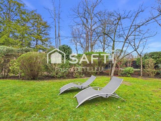 GARCHES – Buzenval Domaine le Cottage maison 7 pièces 133m2 avec jardin