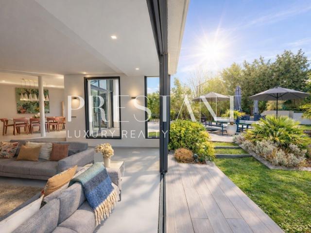 Garches Propriété contemporaine d'exception dans un environn. 435m² Garches