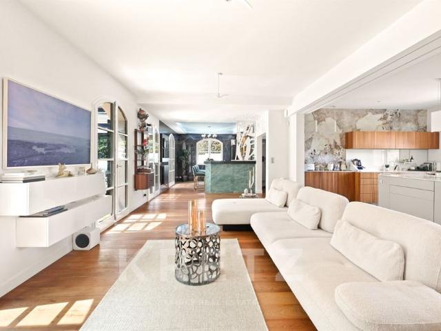 Garches – Villa contemporaine 370 m², piscine et jardin 370m² Garches