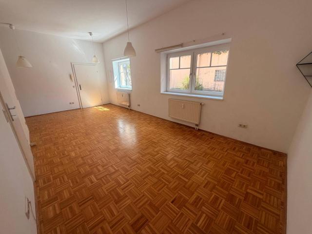 Garconniere Wohnung mit direktem Zugang zum Innenhof in Graz Jakomini