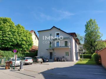 GARCONNIERE NAHE LKH MIT TERRASSE + PARKPLATZ UM € 620