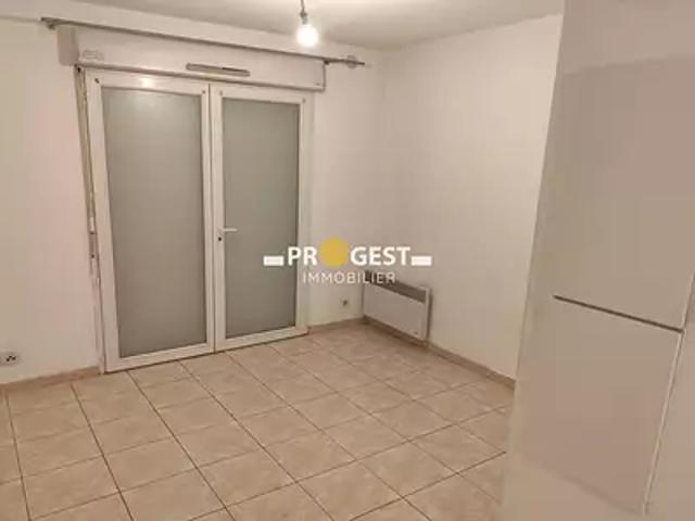 Gardanne 13120 Location appartement 1 pièce t1 parking