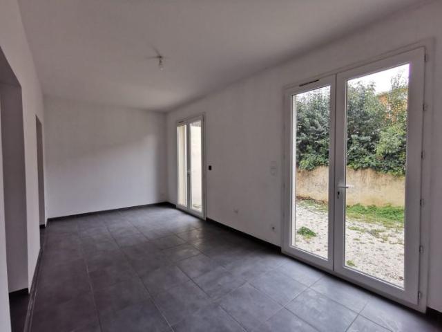 Gardanne Centre T2 + cour