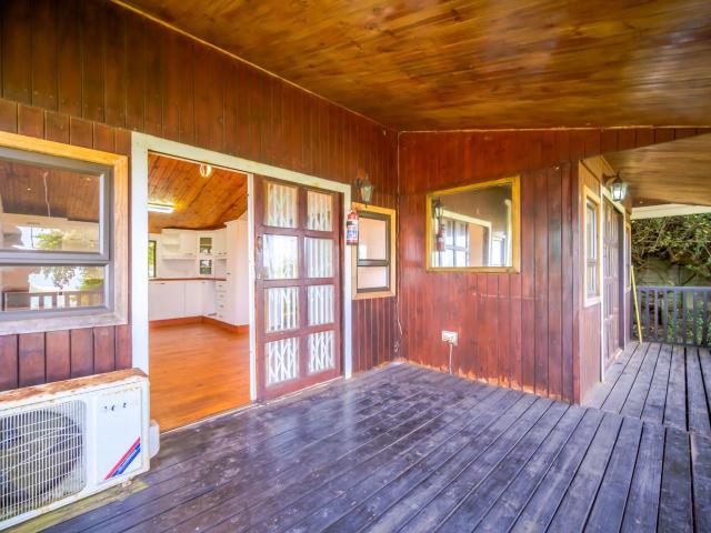 Garden cottage to rent in La Mercy