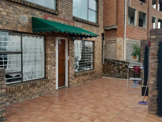 garden cottage for rent in Ridgeway