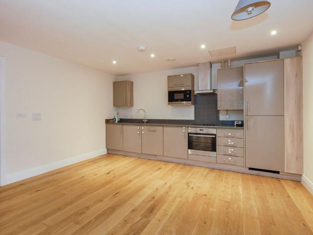 Garden Court, 70 Station Road, West Drayton UB7, 2 bed flat to rent, £1,850 pcm | PrimeLocation