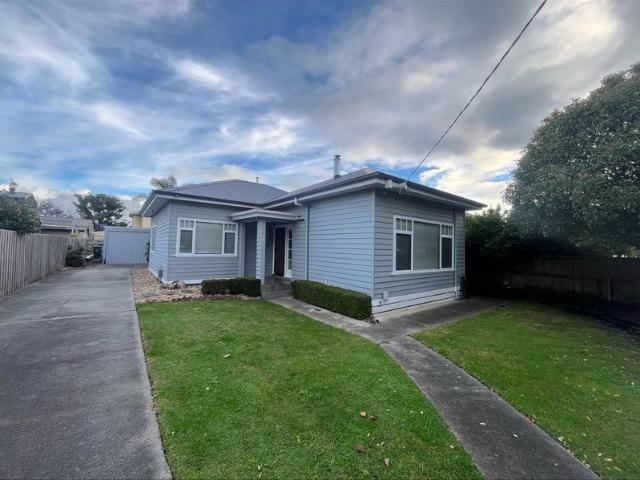 Garden Charm & Everyday Comfort Right Here in Traralgon