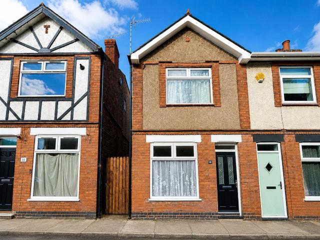 Garden City, Carlton, Nottingham NG4, 2 bed end terrace house to rent, £1,100 pcm | PrimeLocation