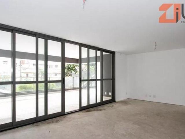 Garden à venda com 3 suítes em Perdizes com quadra de tênis / Pronto para morar