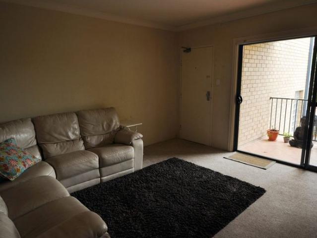 Garden Apartment In Convenient Location