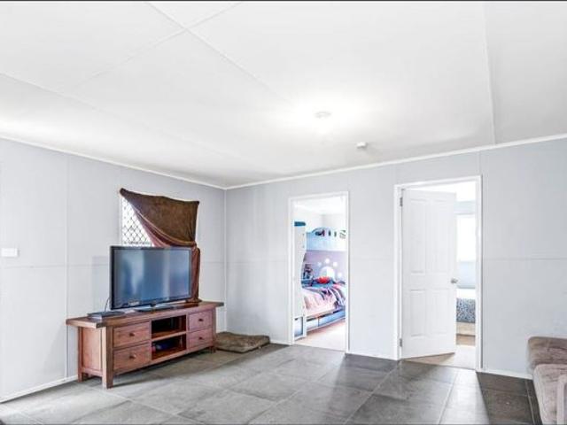 Garden Apartment in St Marys