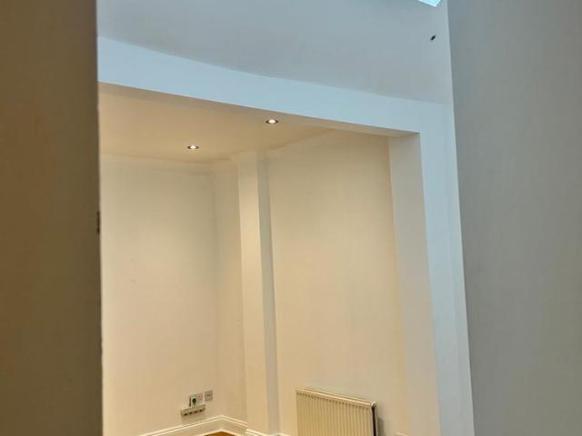 Garden Flat for Rent on High Street in Berkhamsted