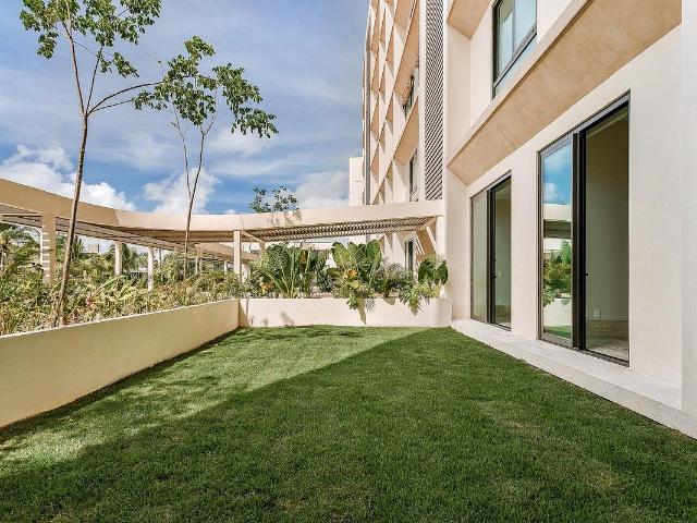 Garden House en LA VELA,Puerto Cancun, Venta o Renta, con alberca privada