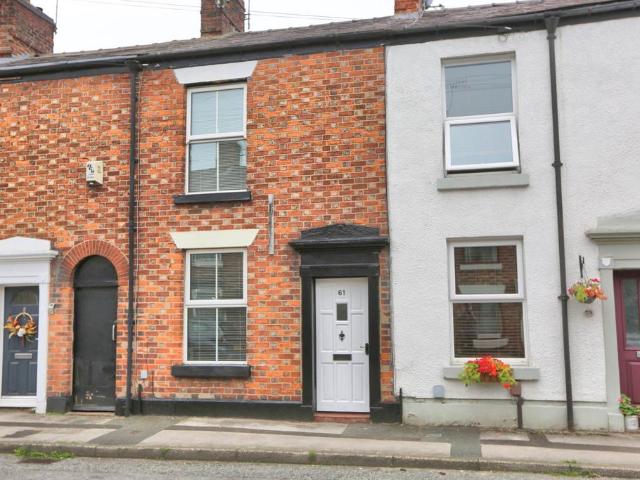 Garden Street, Macclesfield 2 bed terraced house to rent £1,100 pcm £254 pw