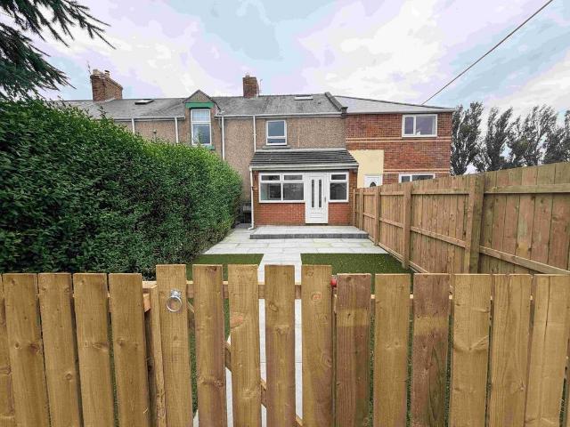 Garden Place, Penshaw, Houghton Le. 4 bed terraced house to rent £950 pcm £219 pw