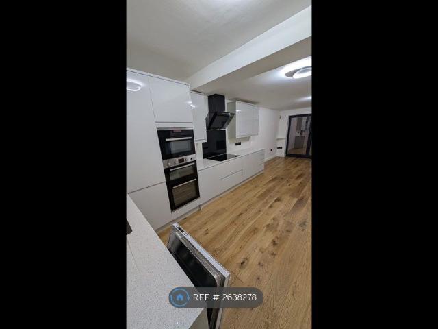 Garden Road, Walton On Thames KT12, 3 bed terraced house to rent, £2,800 pcm | PrimeLocation