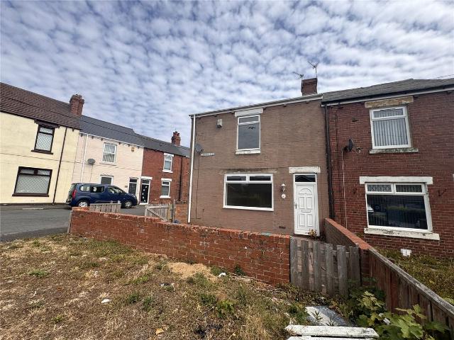 Garden Terrace, Stanley DH9, 2 bed end terrace house to rent, £625 pcm | PrimeLocation