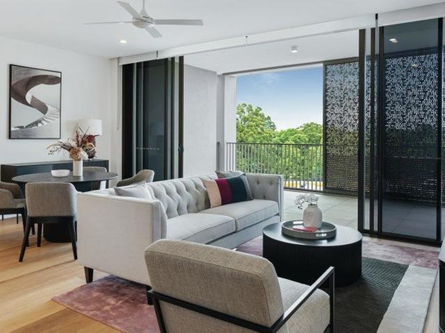 Garden Views and Easy Living Close to Village Amenities