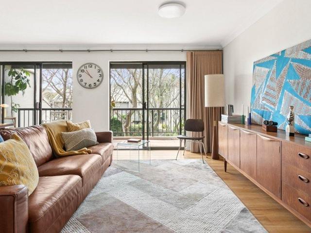 Garden Views from a Renovated 2 Bedroom Retreat