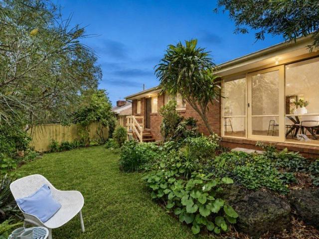 Garden Villa in a Walkable Pocket