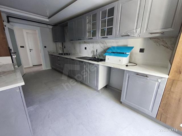gardenden SIFIR 1.KATTA TAMAMI ÖN CEPHE LÜX YAPILI 3+1 DAİRE