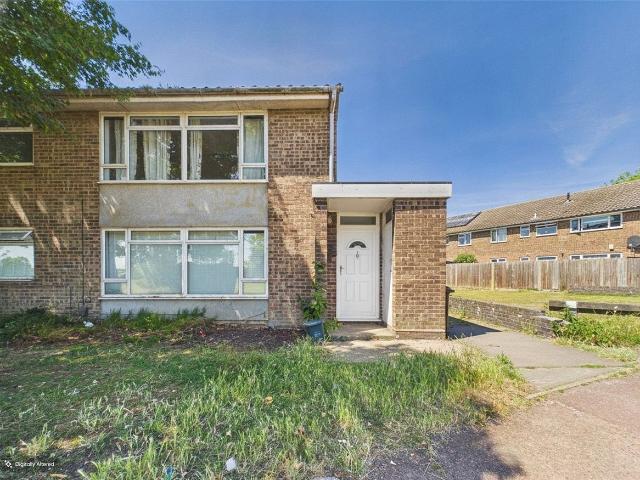 Gardenia Walk, Colchester, Essex CO4, 2 bed maisonette to rent, £1,300 pcm | PrimeLocation
