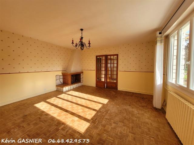 GARDES LE PONTAROUX 16320: Maison plain pied de 96m2 avec garage
