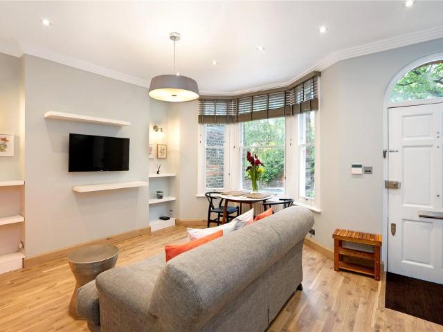 Gardnor Road, Hampstead, London, NW3 1 bed apartment to rent £5,416 pcm £1,250 pw