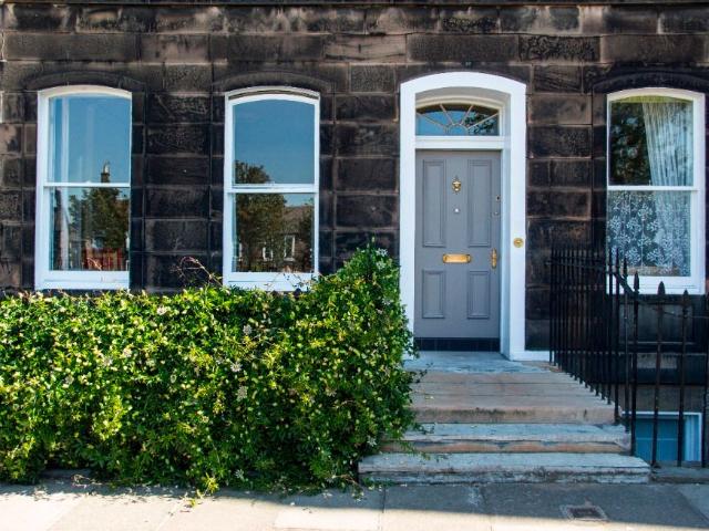 Gardners Crescent, Fountainbridge, Edinburgh EH3, 2 bed flat to rent, £1,650 pcm | PrimeLocation
