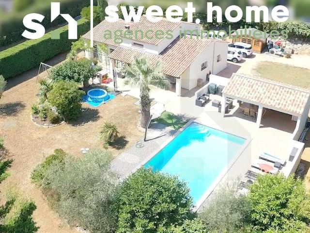 GAREOULT secteur calme et recherché Villa de type 4 de 123 m2 avec garage et piscine
