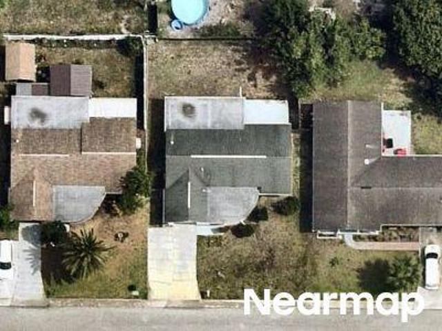 Garfield Dr