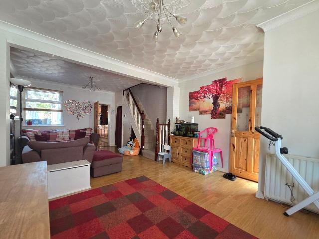 Garfield Road, Gillingham ME7, 3 bed property to rent, £1,500 pcm | PrimeLocation