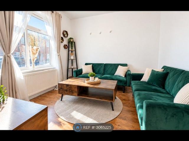 Garfield Road, London E13, 4 bed terraced house to rent, £2,500 pcm | PrimeLocation