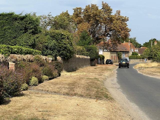 Garford, Nr Abingdon OX13, 4 bed detached house to rent, £3,995 pcm | PrimeLocation