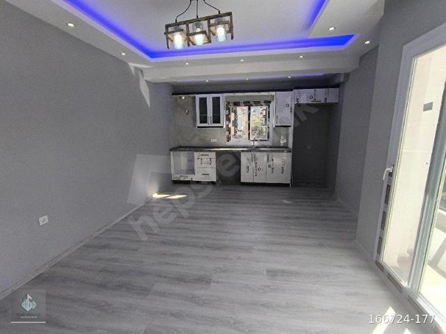 GARİPOĞULLARI'NDAN GÜMÜŞLÜK'TE 2+1 EBEVEYN BANYOLU DAİRE