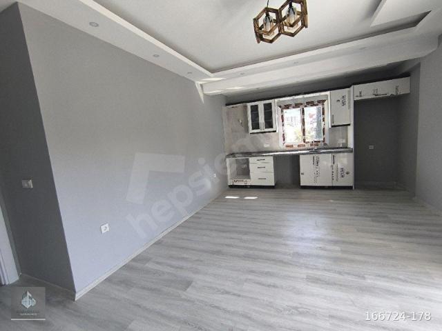 GARİPOĞULLARI'NDAN GÜMÜŞLÜK'TE 2+1 EBEVEYN BANYOLU SATILIK