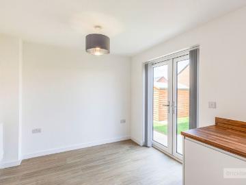 Garland Road, Corby