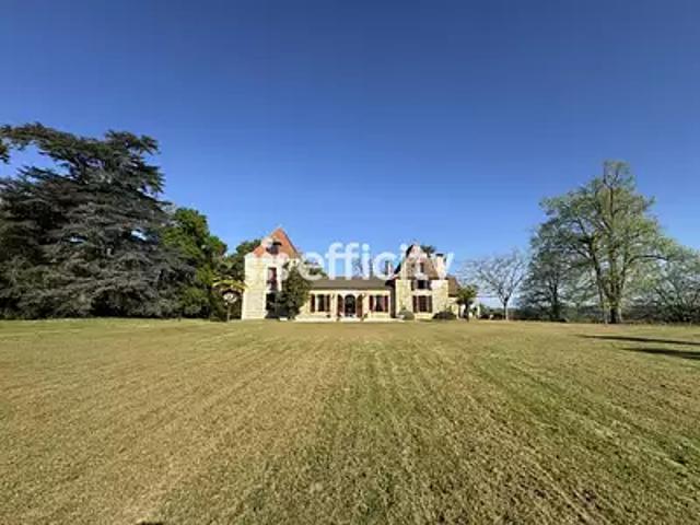 Garlin 64330 Achat / Vente maison 10 pièces t10 piscine jardin