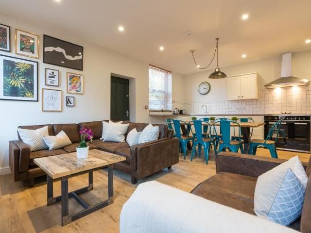 Garmoyle Road, Liverpool L15, 7 bed terraced house to rent, £641 pppm | PrimeLocation