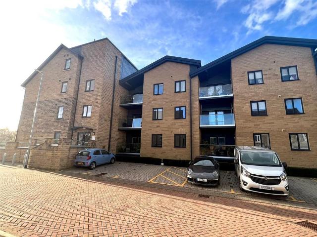 Garnett Mill, Otley, West Yorkshire. 2 bed flat to rent £1,450 pcm £335 pw
