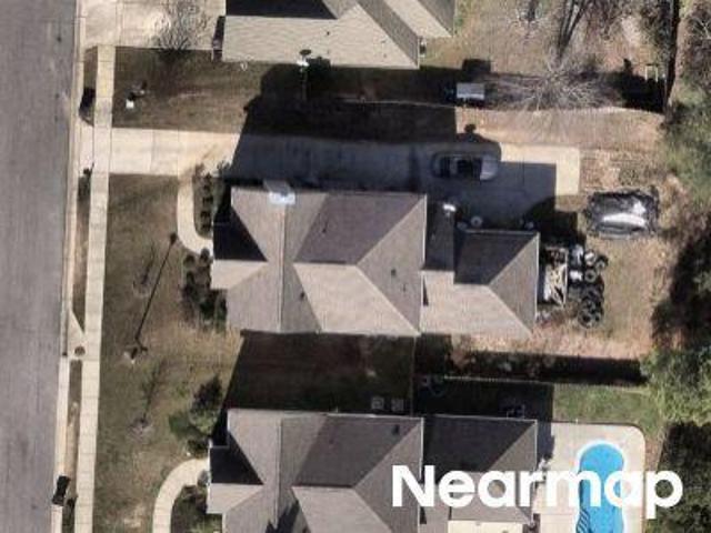 Garnet Dr