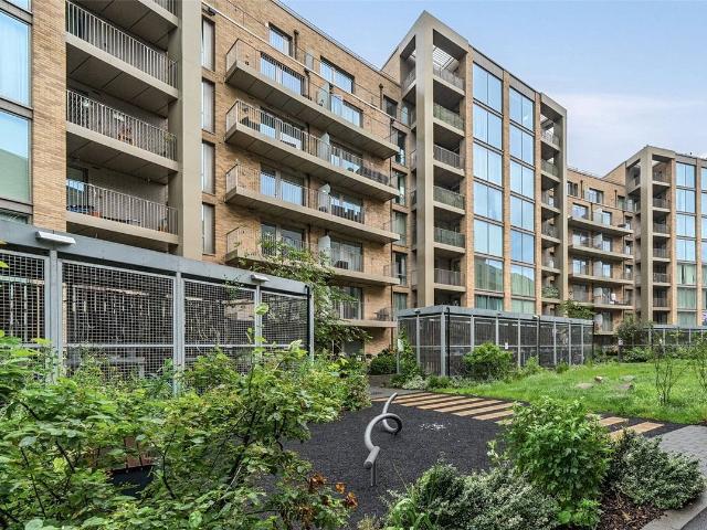 Garnet Place, West Drayton UB7, 2 bed flat to rent, £2,100 pcm | PrimeLocation