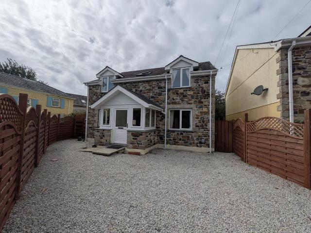 Garras, Helston TR12, 4 bed property to rent, £1,750 pcm | PrimeLocation
