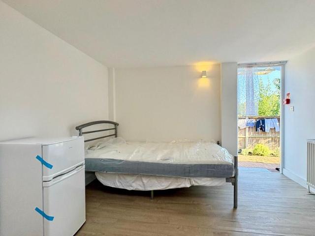 Garratt Road 8 bed flat share to rent £750 pcm £173 pw