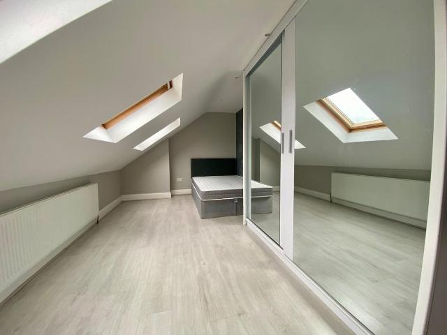 Garratt Terrace, London SW17, 1 bed flat to rent, £1,650 pcm | PrimeLocation