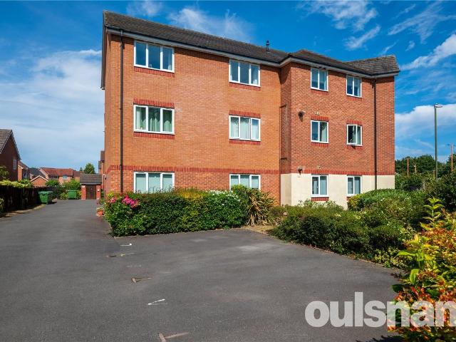 Garrington Road, Bromsgrove B60, 2 bed flat to rent, £950 pcm | PrimeLocation